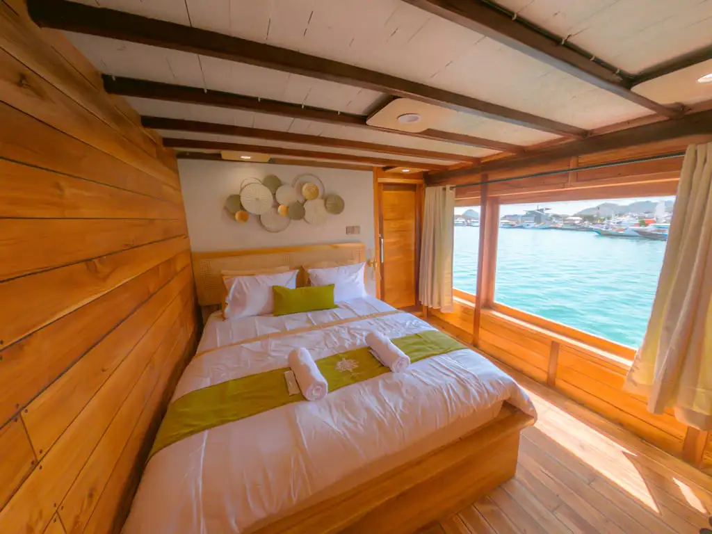 What to Pack for a Komodo Liveaboard (Cabin-Sized List)