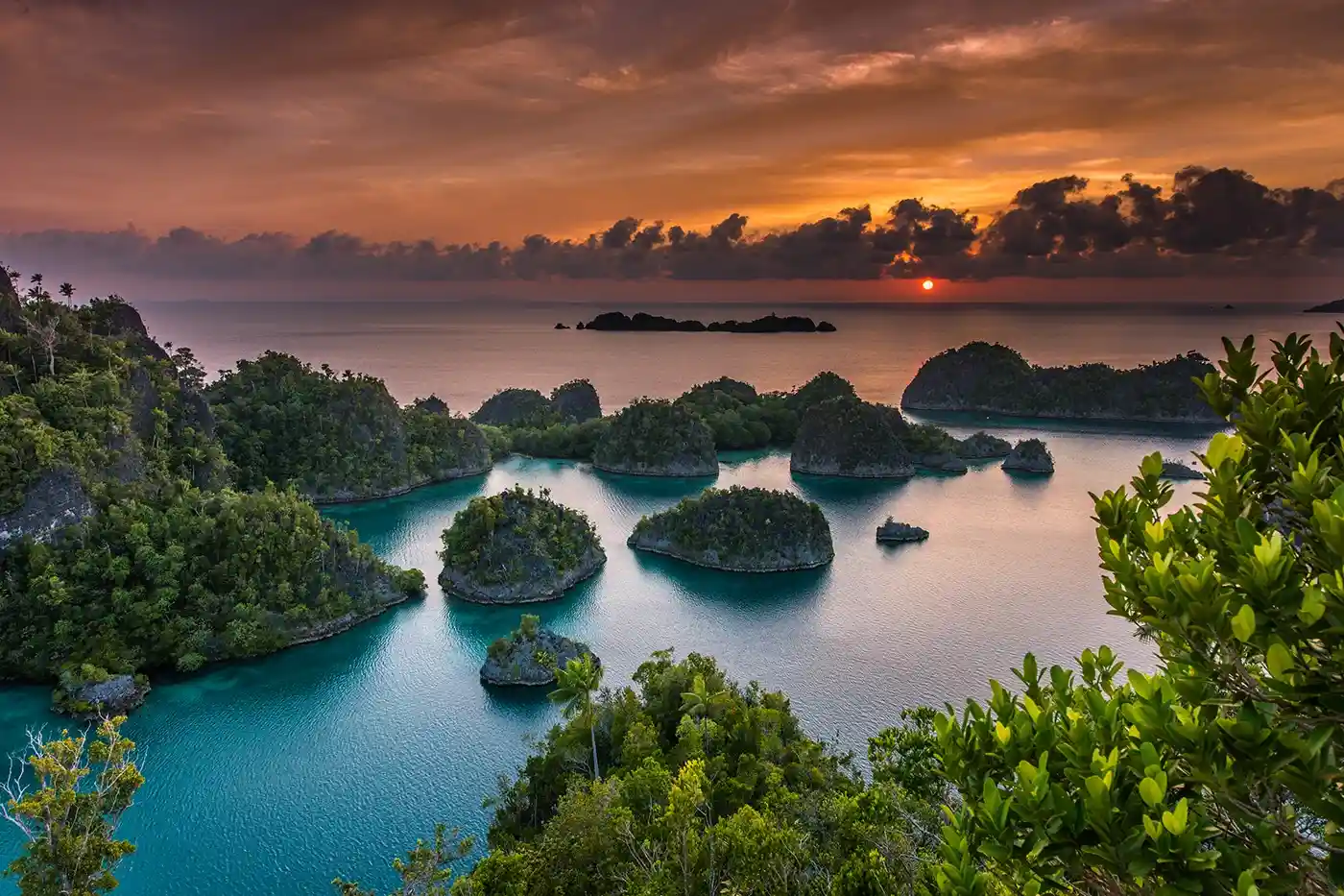 Planning Your Raja Ampat Expedition: Seasonal Timing and Monsoon Windows