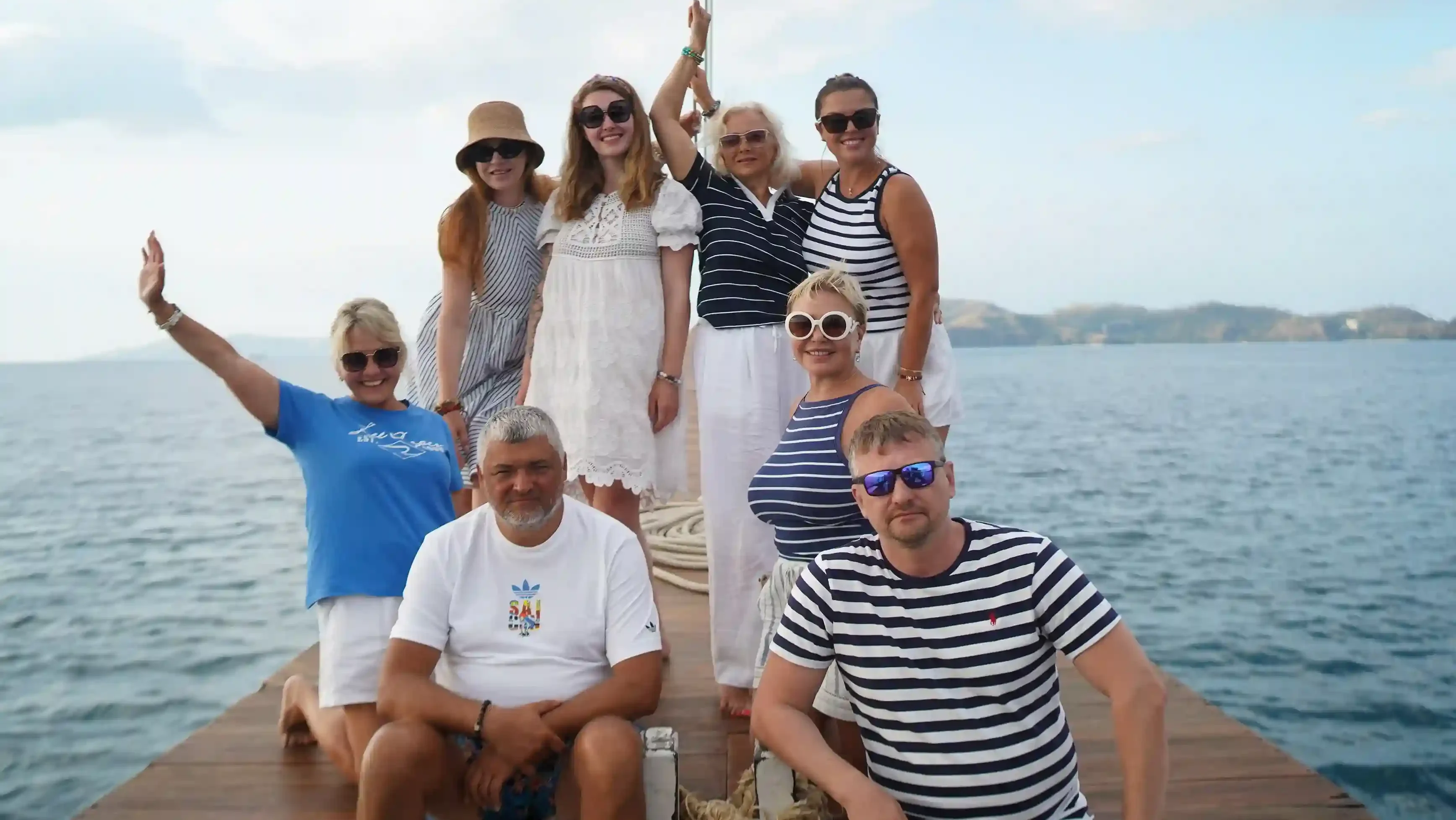 Group in Yumana Phinisi