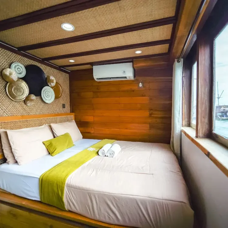 Yumana Signature Cabin Main Deck Cabin | Yumana Phinisi